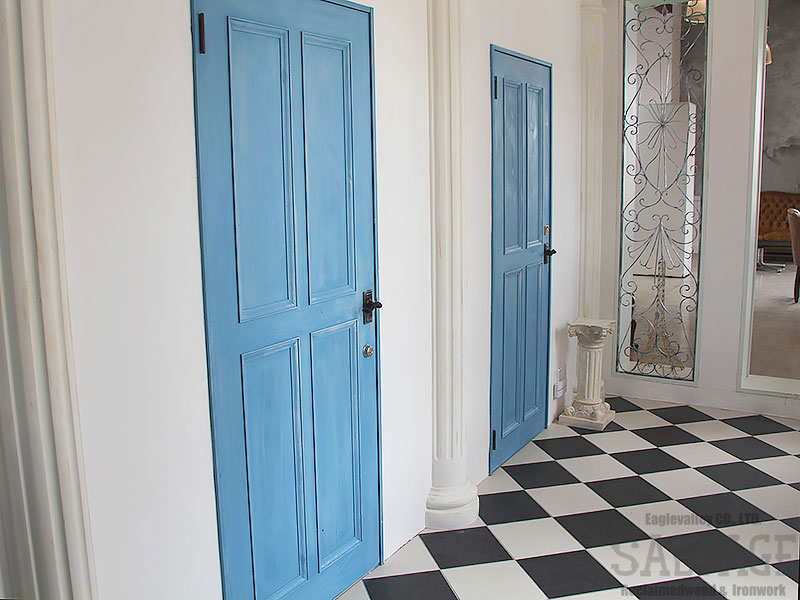 スタジオ施工例　6-50　オーダードア　面格子　内装施工