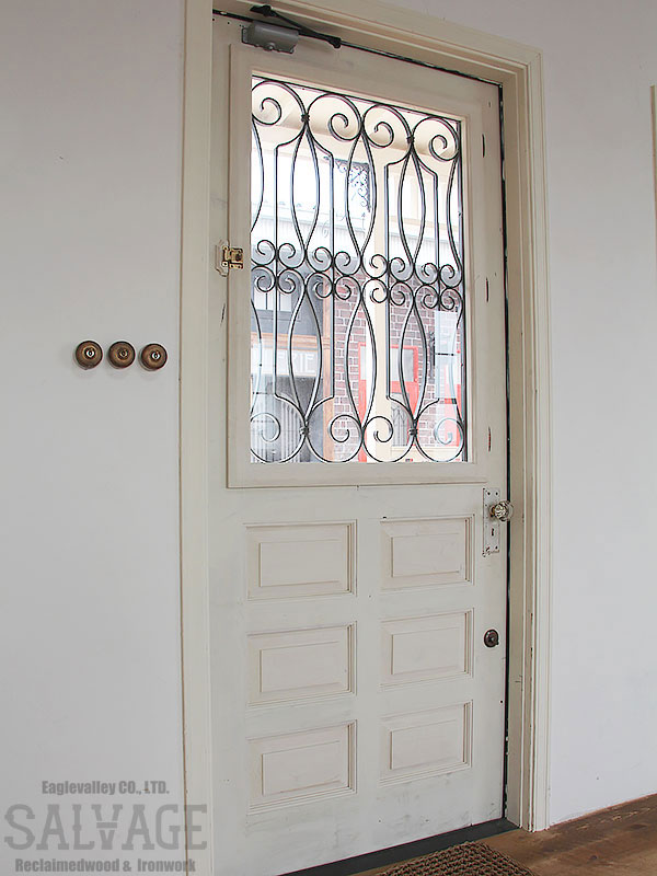 スタジオ施工例　6-31　オーダードア　アイアン面格子