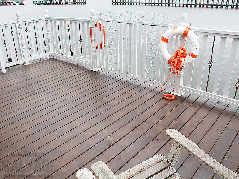 スタジオ施工例　6-34　デッキ施工