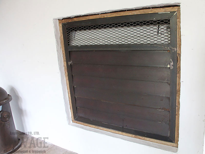 スタジオ施工例　5-43　アイアンルーバー