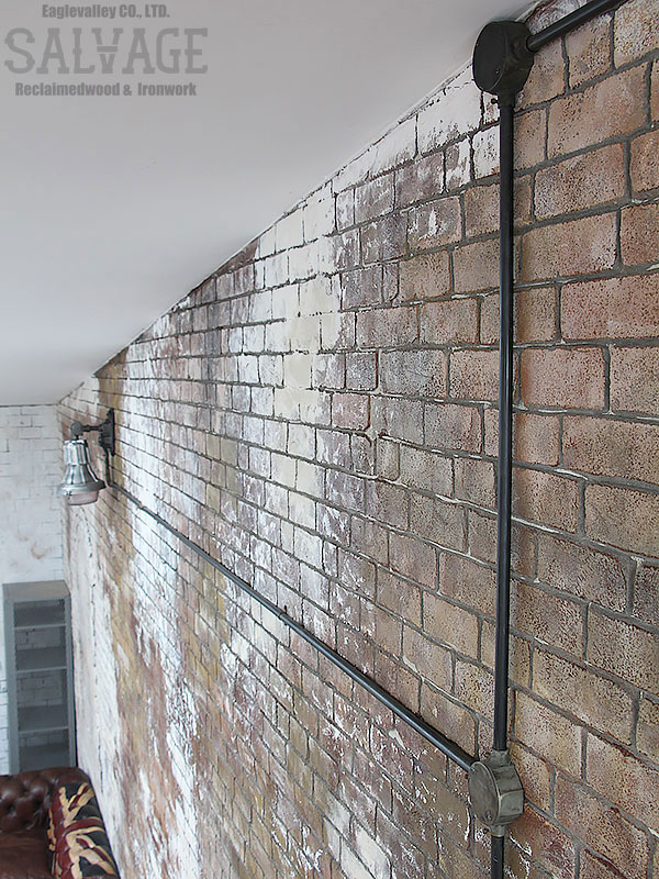 スタジオ施工例　5-35　露出配線　モルタル造形