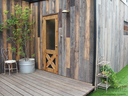 スタジオ施工例　5-18　古材外装施工　オーダードア